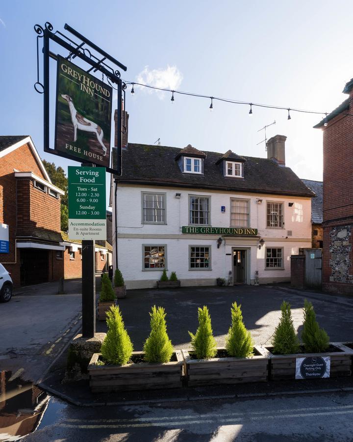 Greyhound Inn Wilton Wilton  Exterior photo