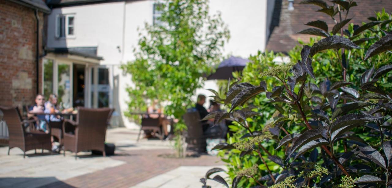 Greyhound Inn Wilton Wilton  Exterior photo